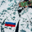Липецкие школьницы отметили День флага России на Северном полюсе - Знамя Октября